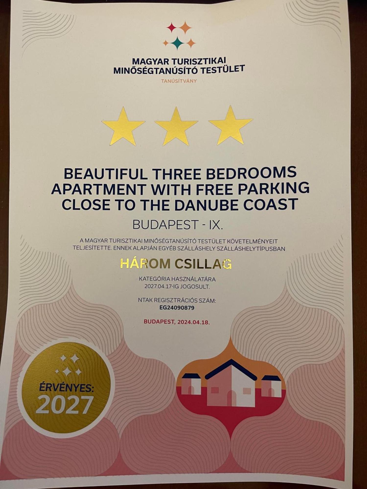 Beautiful Three Bedrooms Apartment With Free Parking Close To The Danube Coast ブダペスト エクステリア 写真